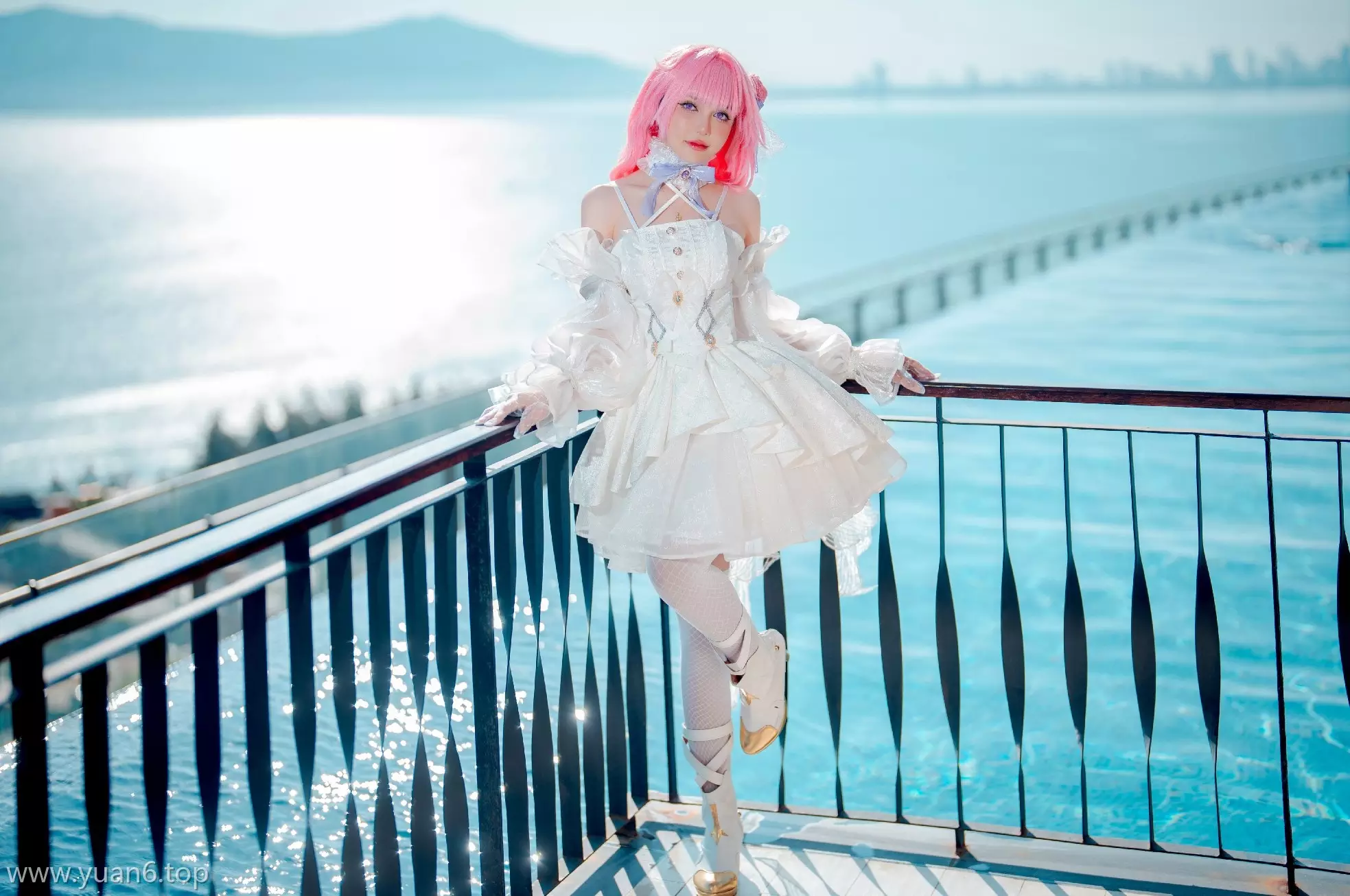 美图欣赏丨coser_Joyce Lin2x-Dorothy (NIKKE)[47P-154.1M]