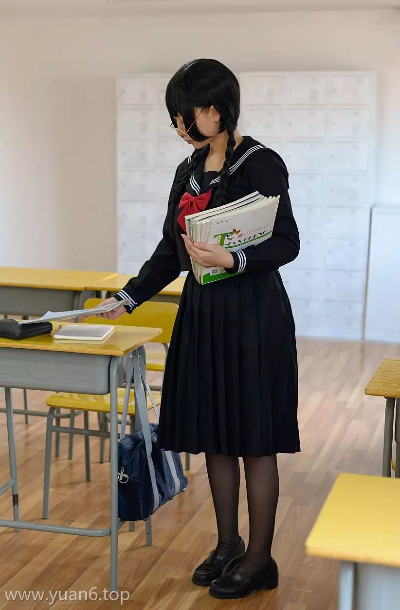 美图欣赏丨Coser_PAKI酱-班长[35P-376M]