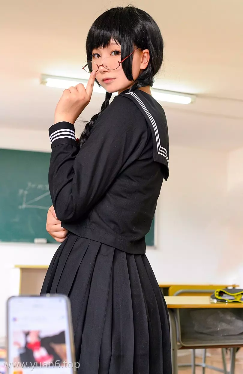 美图欣赏丨Coser_PAKI酱-班长[35P-376M]