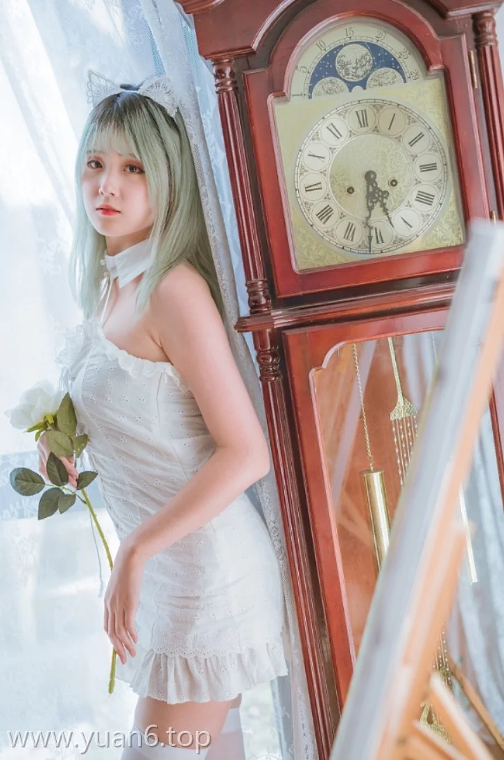 美图欣赏丨Coser_Akisoso秋楚楚全部图片包之复古赏析