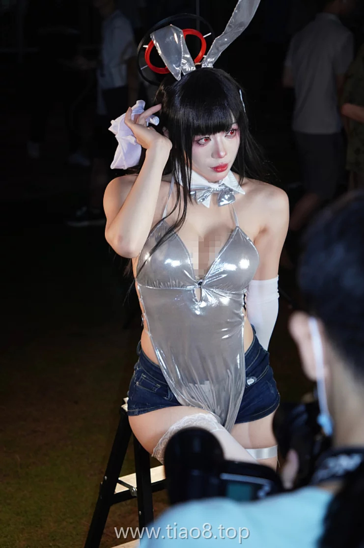 美图欣赏丨Coser阿九从不咕咕(九言):NO.104-萤火虫漫展场照[105P-3V-1.43G]