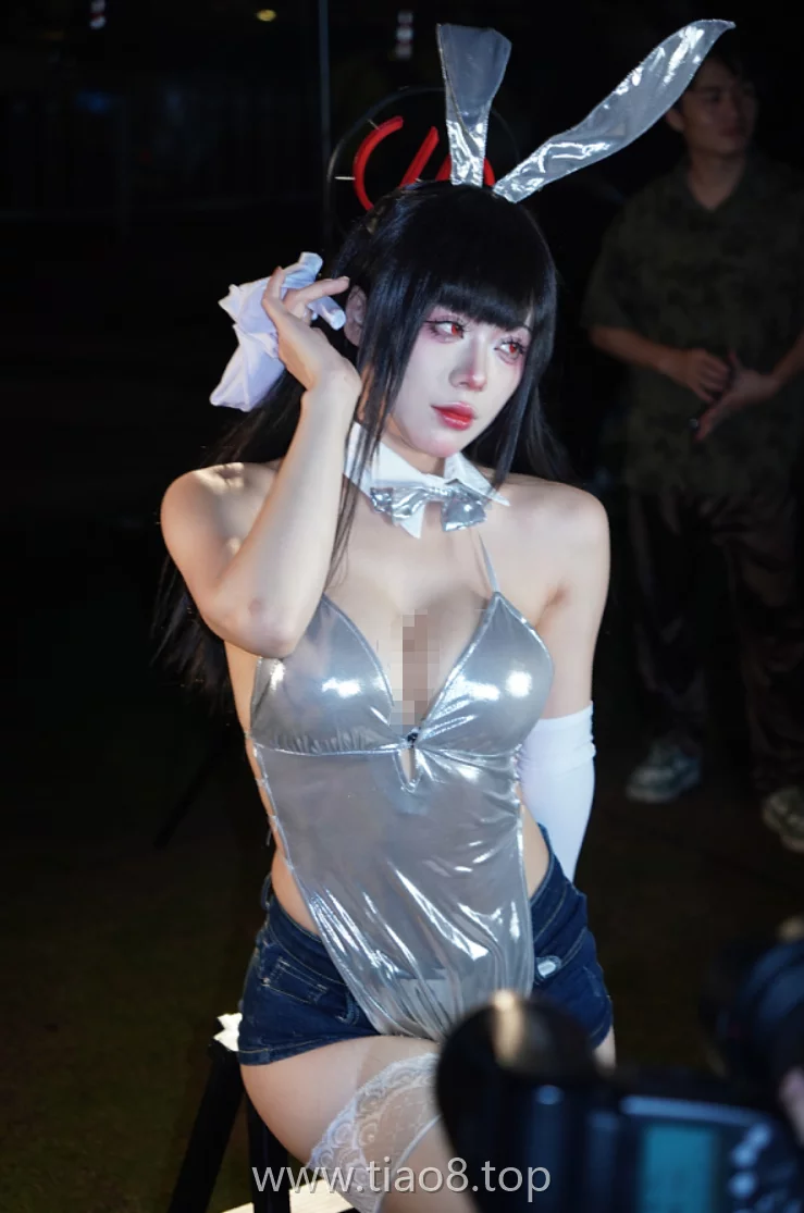 美图欣赏丨Coser阿九从不咕咕(九言):NO.104-萤火虫漫展场照[105P-3V-1.43G]