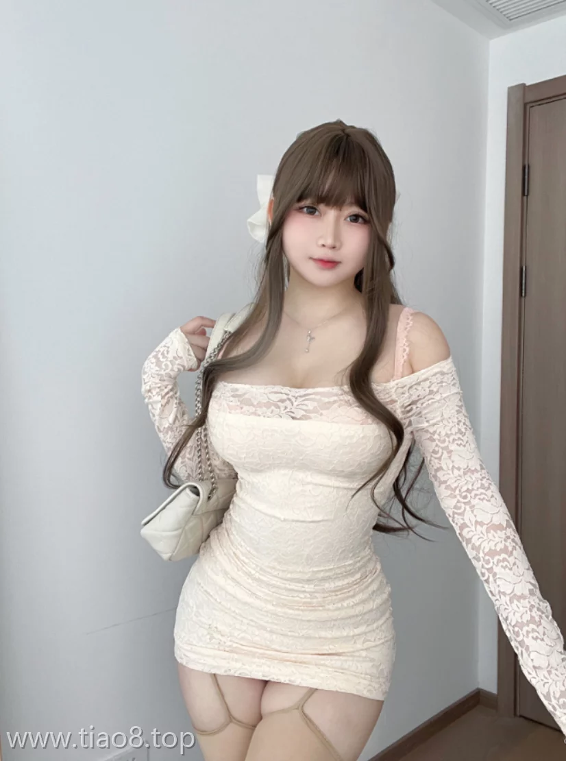 coser是依酱吖新作学姐约会日甜到犯规,30P+4V高清完整版来啦