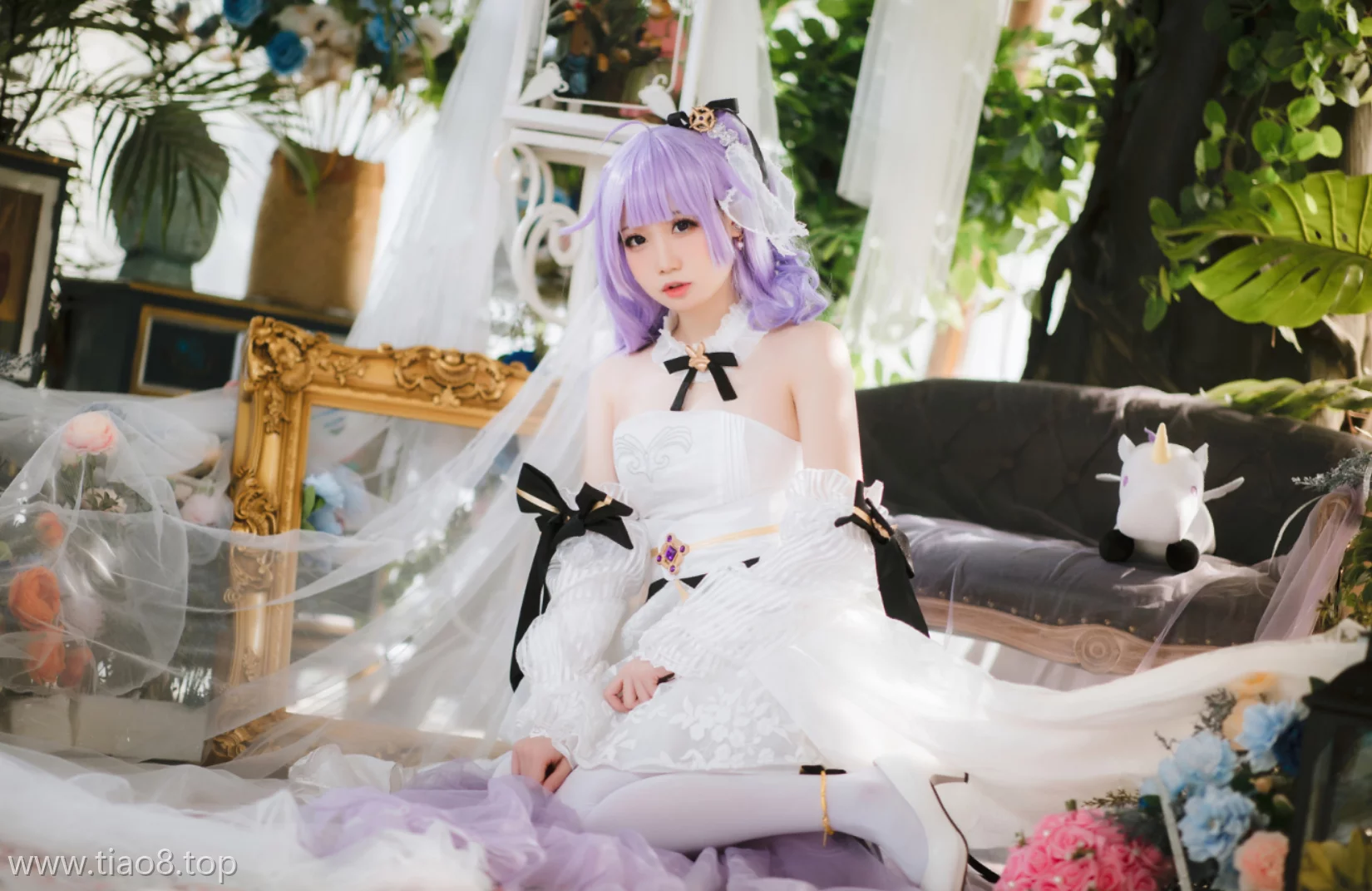 Coser焖焖碳演绎独角兽婚纱cos,25张169.5M视觉盛宴