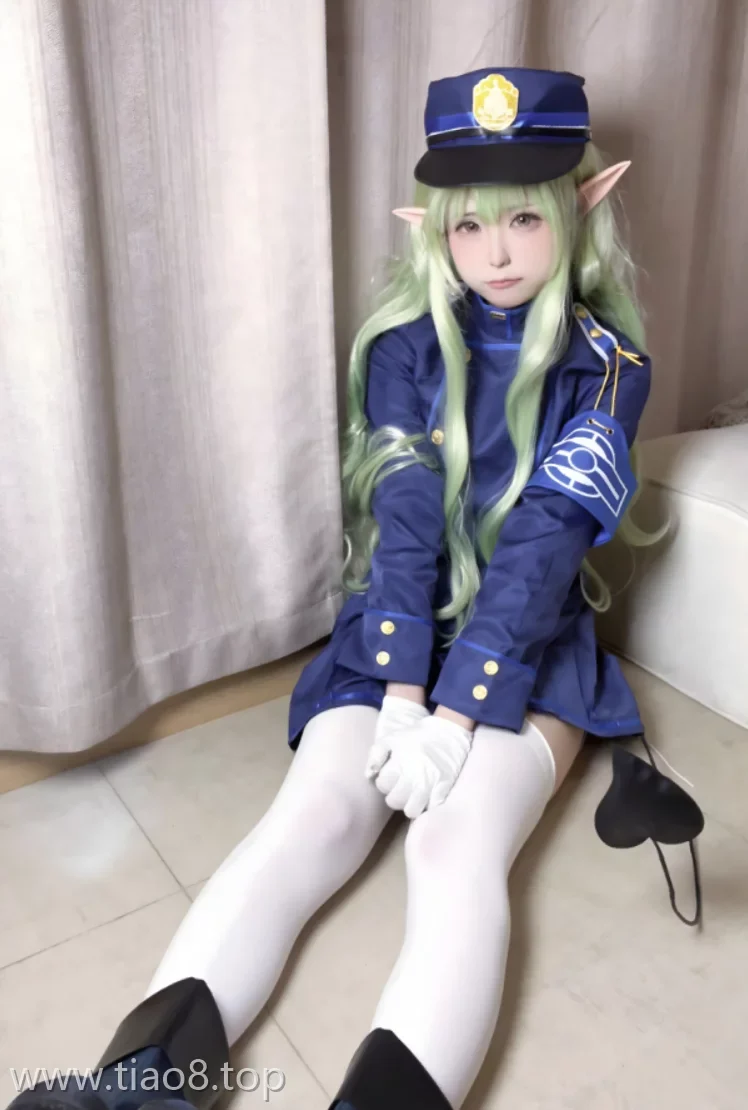 美图欣赏丨Coser_Quan冉有点饿:NO.032-蔚蓝档案 橘光[32P-42.3M]