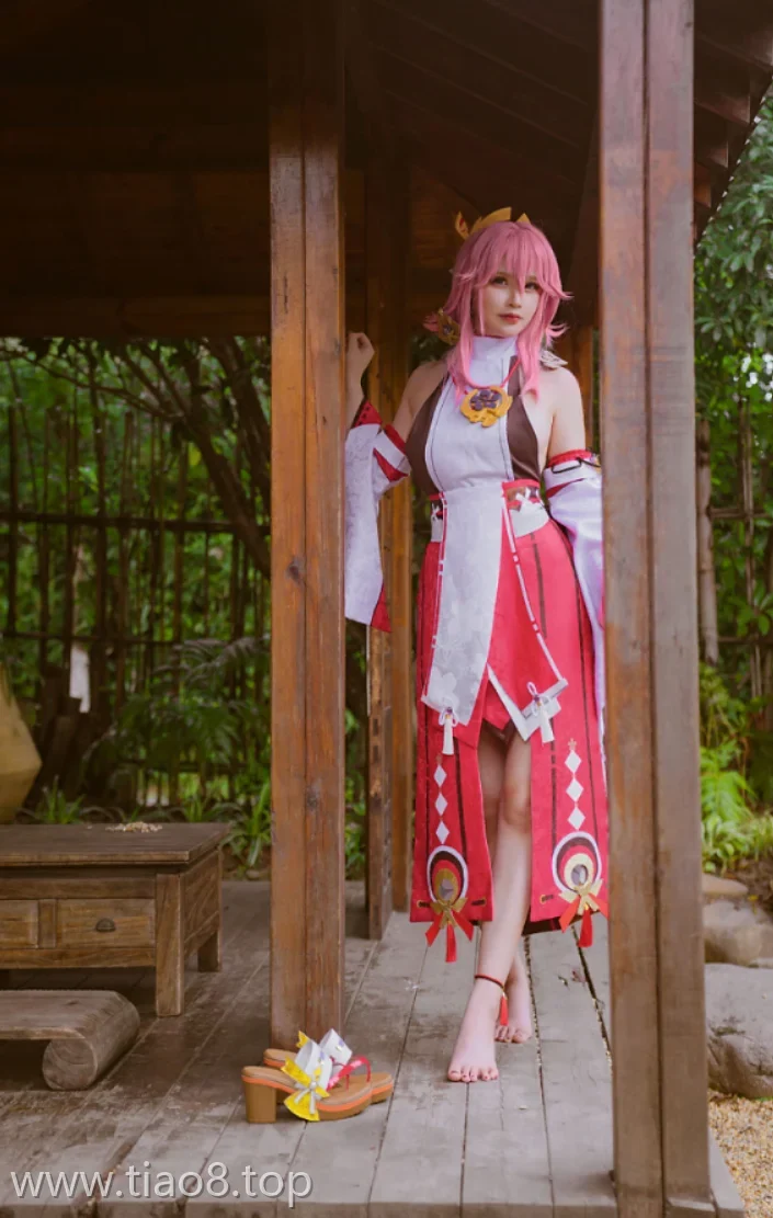 美图欣赏丨Coser前羽_rr:NO.018-原神 八重神子[36P-137MB]