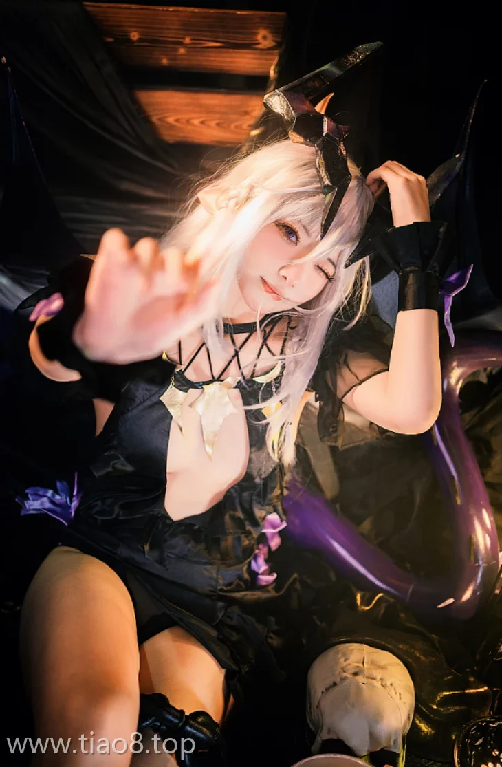 美图欣赏丨Coser伊喵君_Nya:NO.007-四叶草剧场 法芙娜[27P-246M]