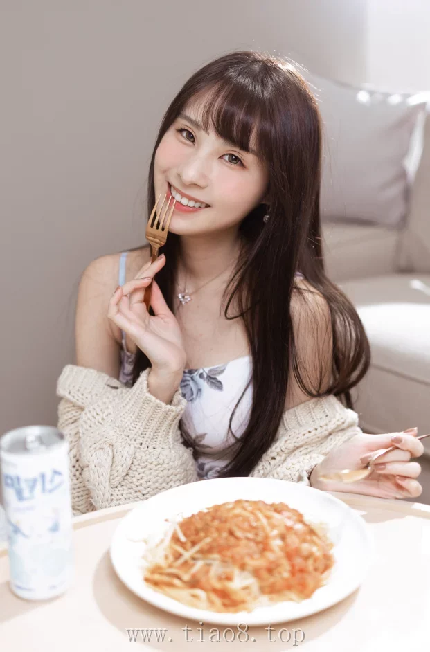 美图欣赏丨Coser泥泥汝:NO.010-阳光[30P-402MB]