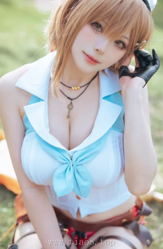 美图欣赏丨Coser_w百合欧皇子w:NO.001-碧蓝航线莱莎联动[23P-157MB]