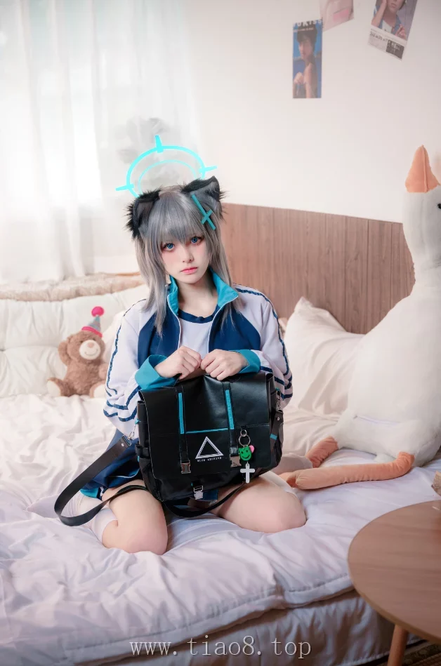 美图欣赏丨Coser九柒喵:NO.003-体操服白子[17P-67.6M]