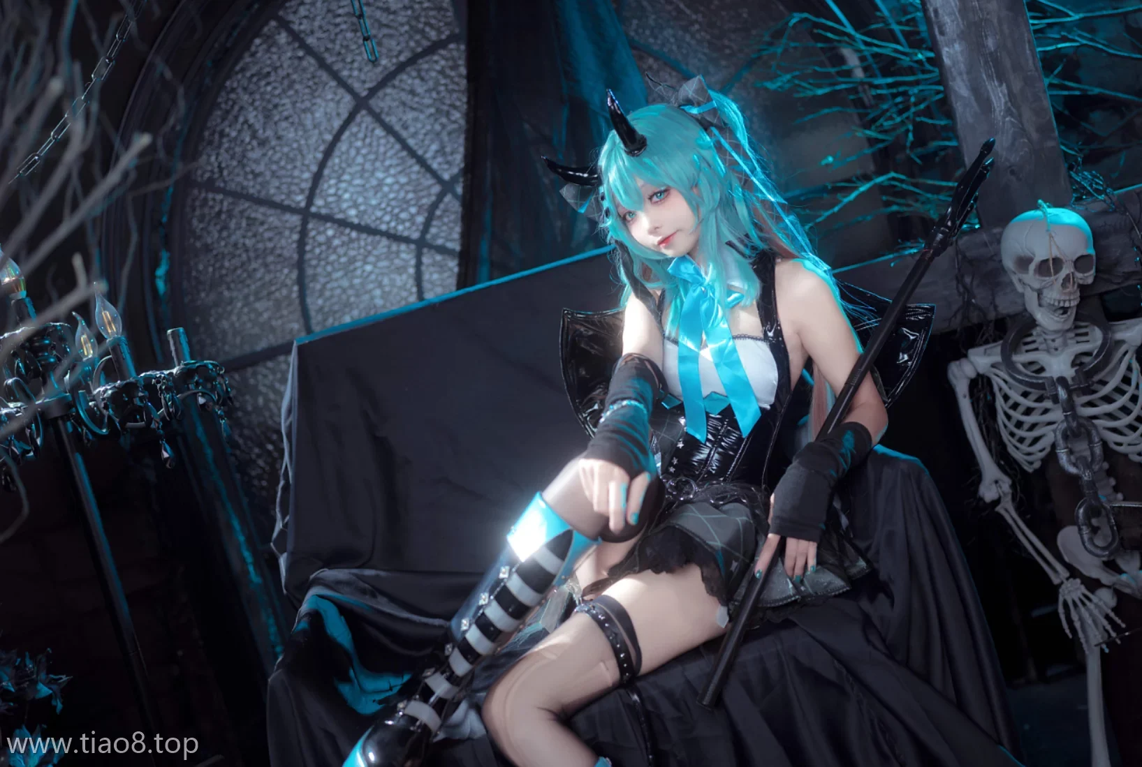 美图欣赏丨Coser艾西Aiwest:NO.019-初音小恶魔[26P-157.7M]