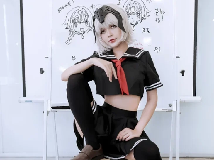 美图欣赏丨Coser_Azami:NO.020-黑贞德[14P-40MB]