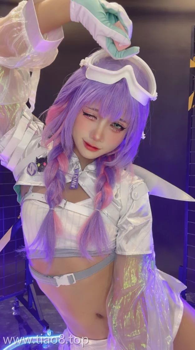 美图欣赏丨Coser_PoppaChan:NO.052-Tokoyami Towa - Hololive[109P-10V-849.4M]