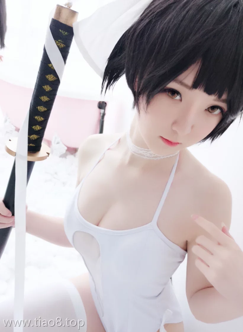美图欣赏丨Coser一小央泽:NO.020-高雄·泳装[19P-181MB]