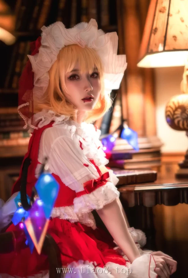 美图欣赏丨Coser阿包也是兔娘:NO.008-芙兰朵露[14P-299MB]