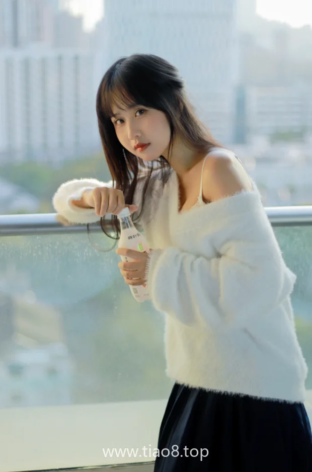 美图欣赏丨Coser萌芽儿o0:NO.052-昼夜[39P-68.3M]