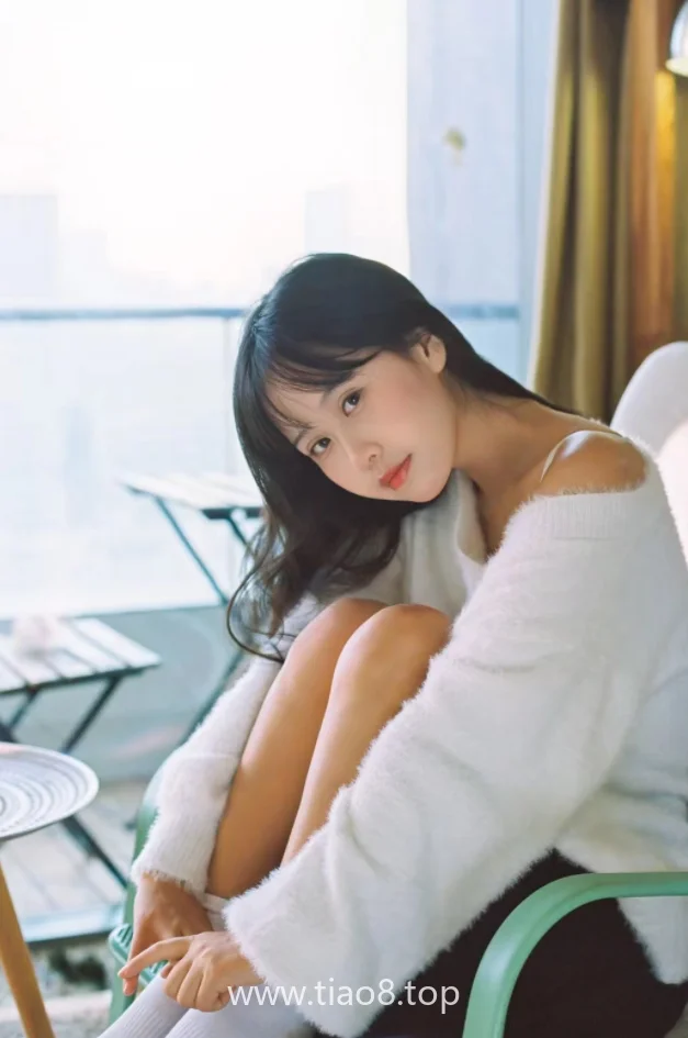 美图欣赏丨Coser萌芽儿o0:NO.052-昼夜[39P-68.3M]