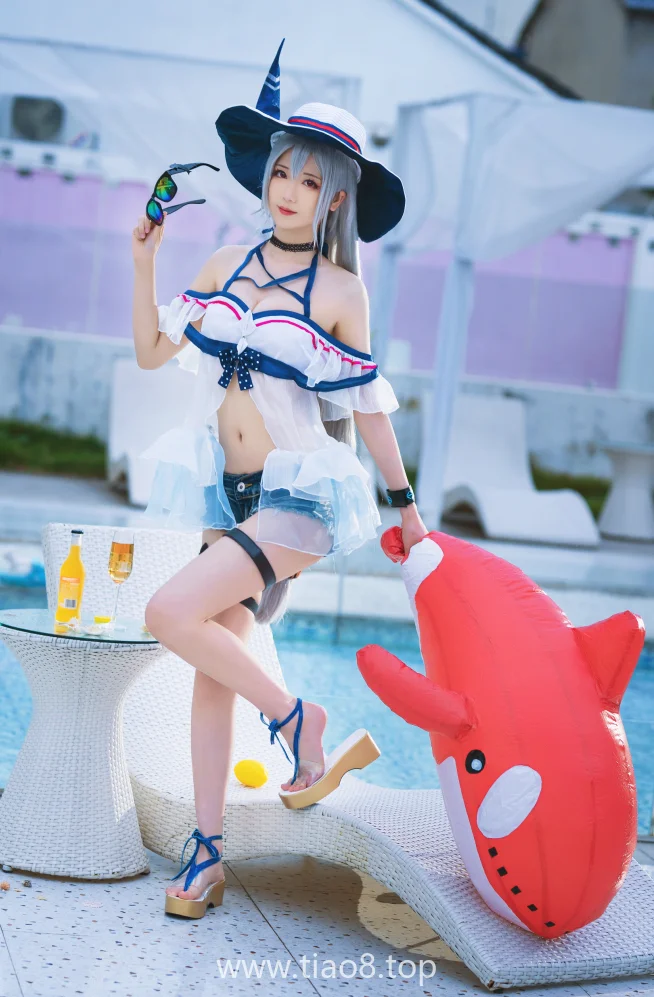 弥音音wwNO.35明日方舟斯卡蒂cosplay,深海冷感看完让人静了好久