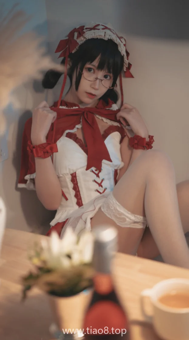 逐月Su童话镇小红帽cosplay:NO.041的红斗篷下,不只是甜美