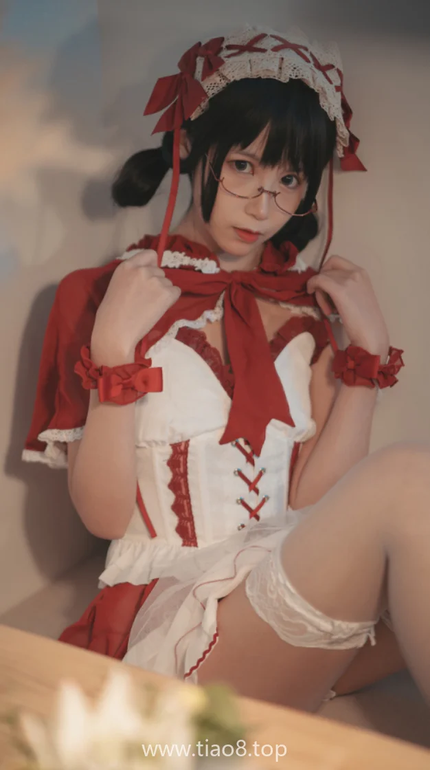 逐月Su童话镇小红帽cosplay:NO.041的红斗篷下,不只是甜美