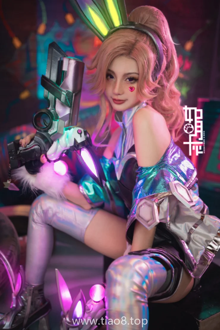 小元:如月灰030Battle Bunny,冷和热拉扯出的汗最磨人