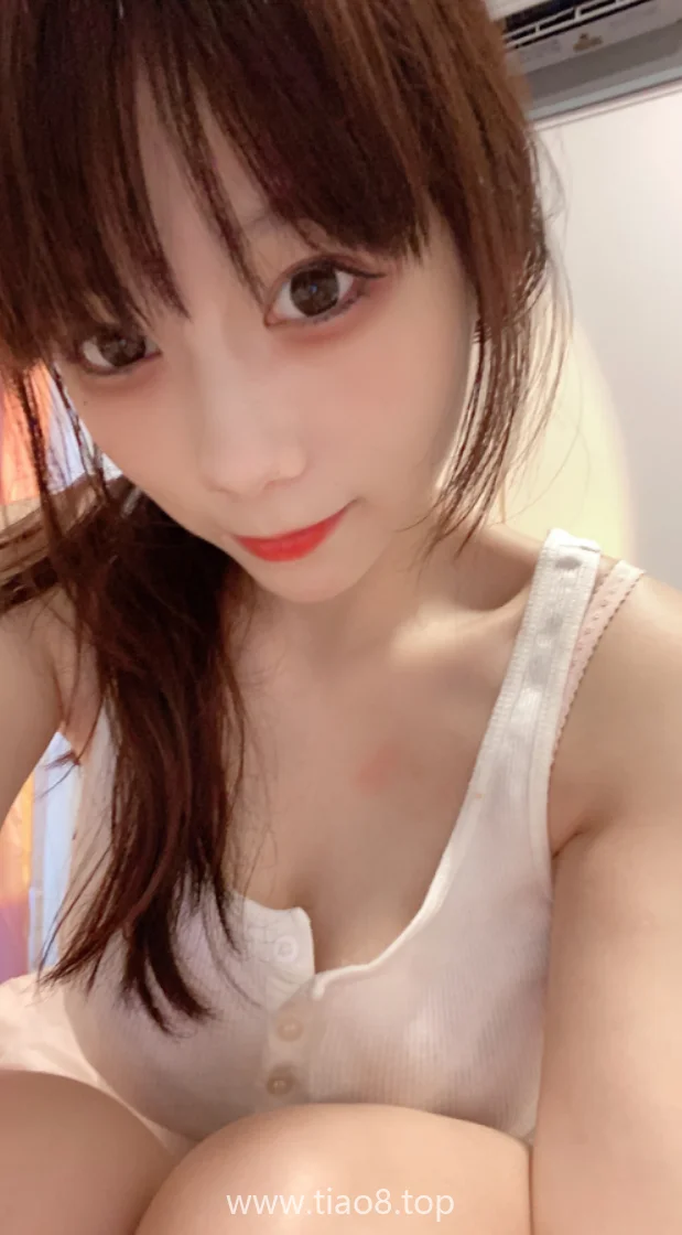 usejan蓝蓝这套夏日女友太绝了,117张图张张都有故事感