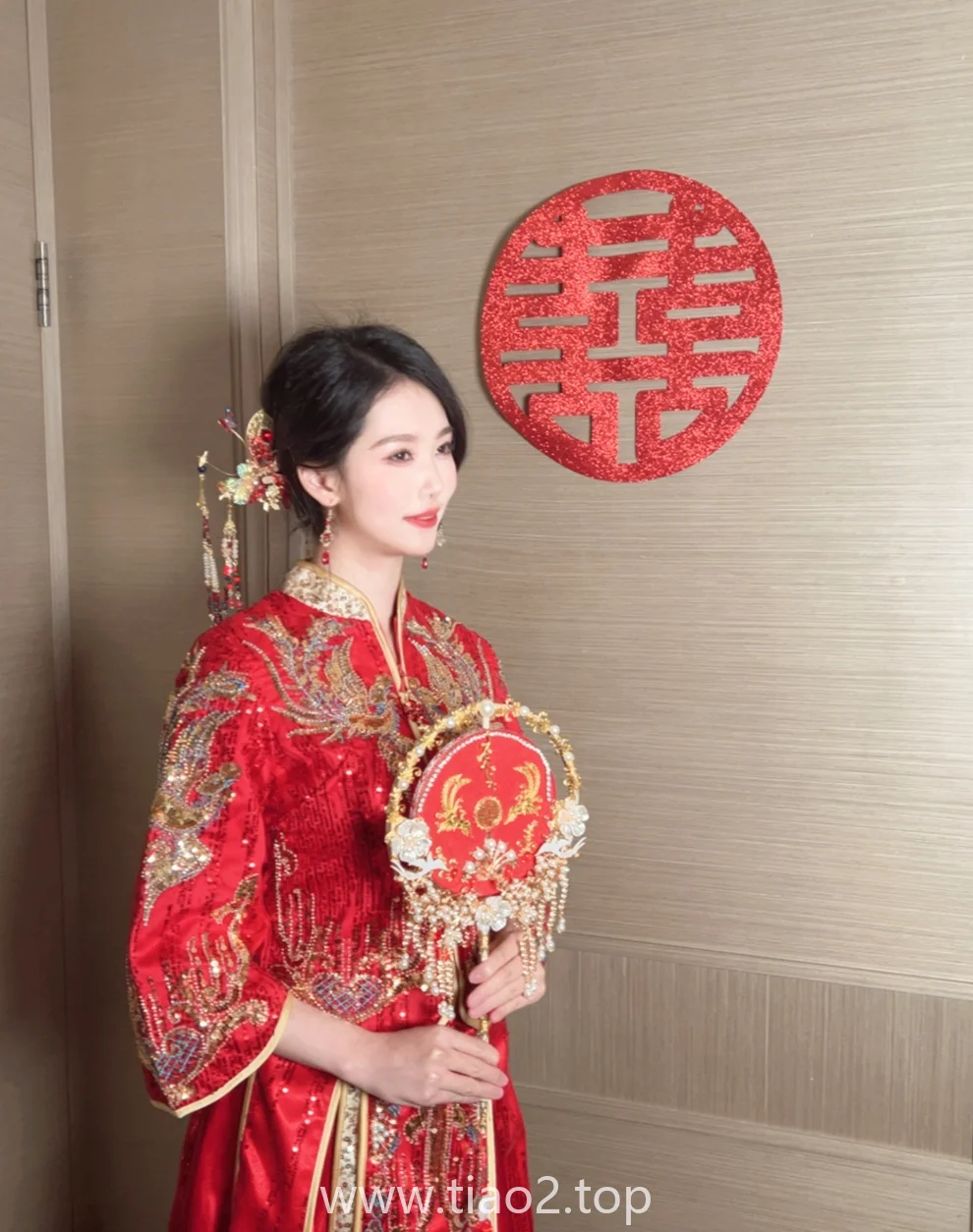 808兆全花在氛围上,抖娘-利世的新娘值得逐帧看