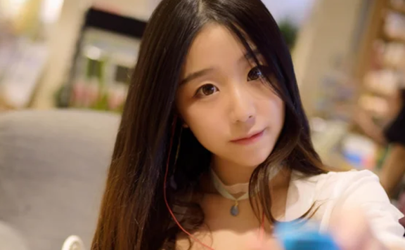 穆零Mu0的15期花卉:赏心悦目,这才是梦中的花仙子